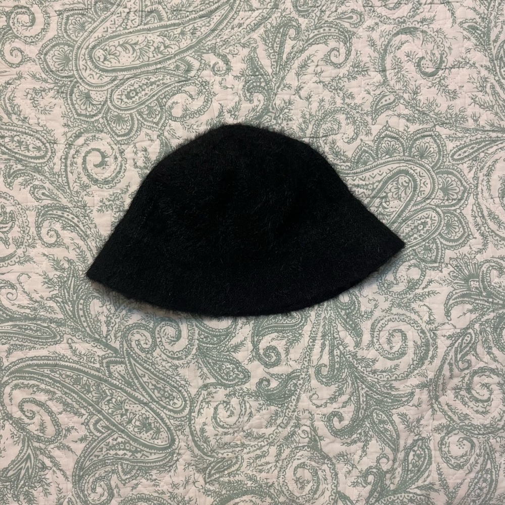 Fuzzy Black Bucket Hat - Picture 5 of 5